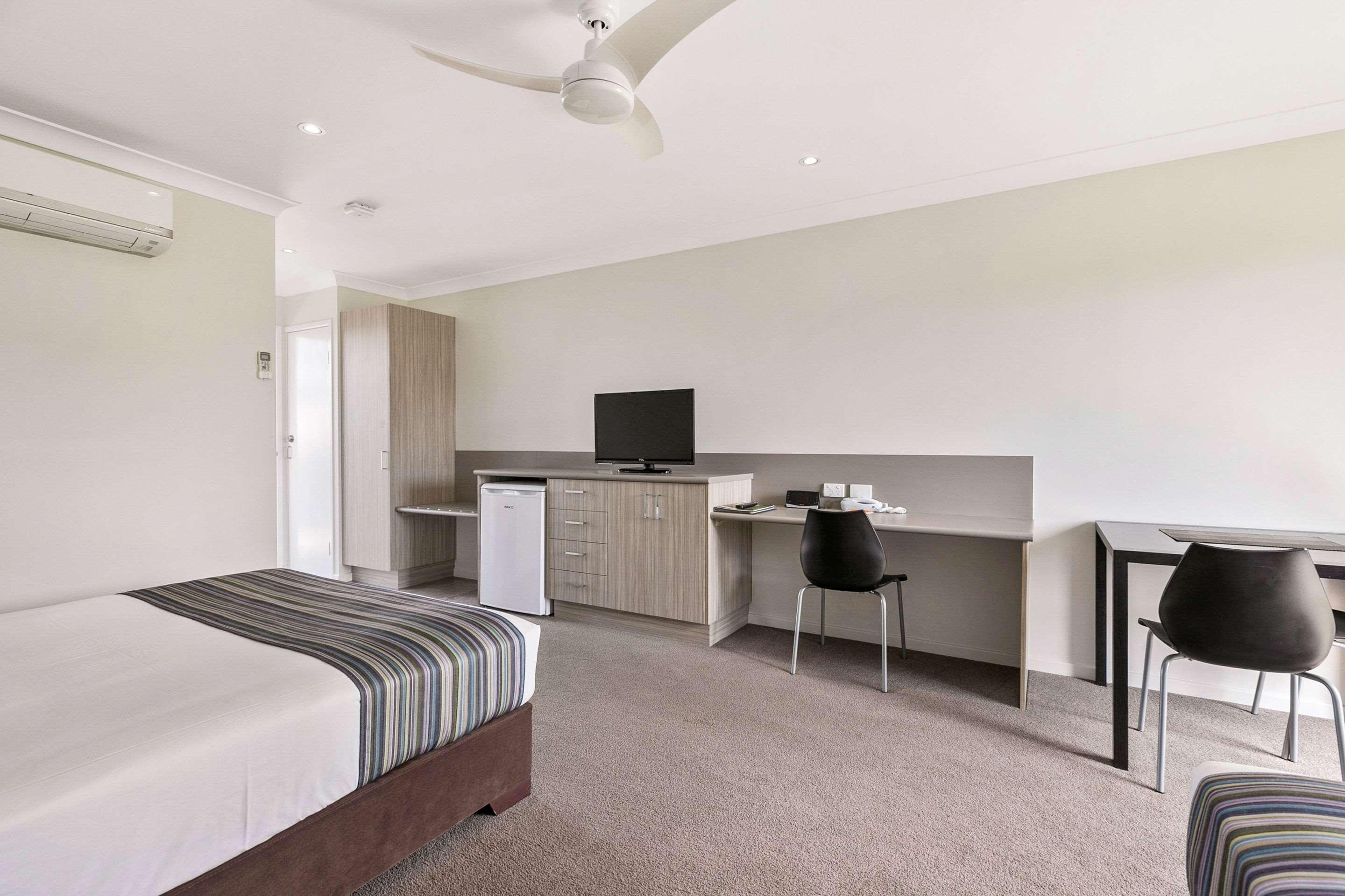 Beachside Boutique Motel Mackay Exterior foto