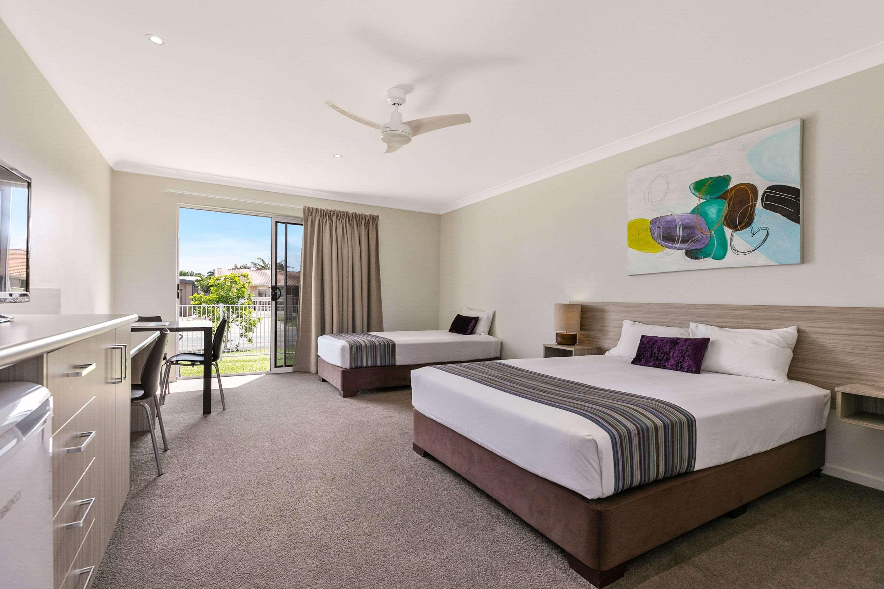 Beachside Boutique Motel Mackay Exterior foto